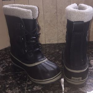 sorel(name brand) winter boots amazing condition
